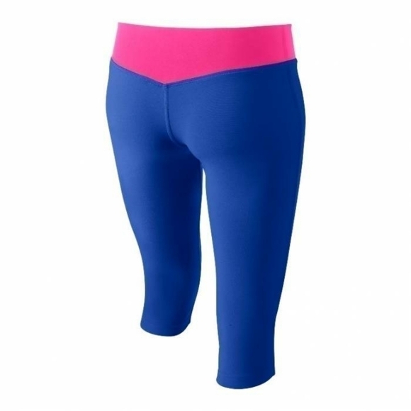 Girls' Nike Dri-Fit Legend Capri Tights - Picture 2 of 10